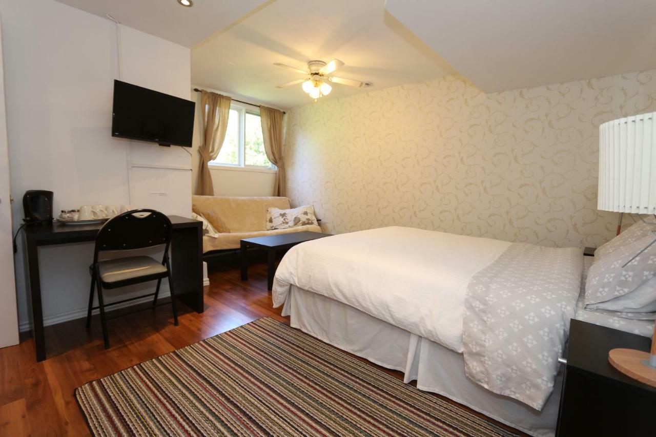 Crysler Cedar Drive Inn מראה חיצוני תמונה